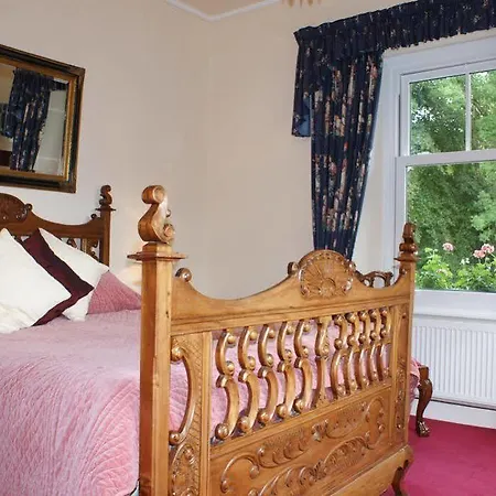 Glencree 4*